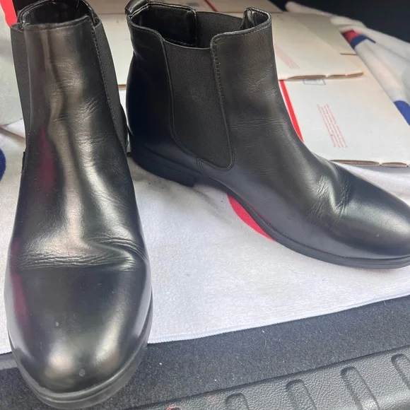 ALDO BOOTIES - Picture 3 of 6